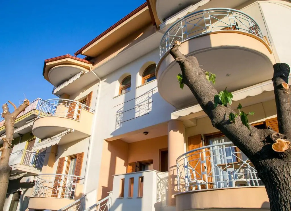 Vier Luxury House