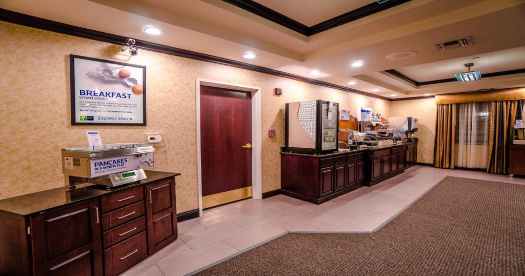 Holiday Inn Express Hotel & Suites Pampa by IHG