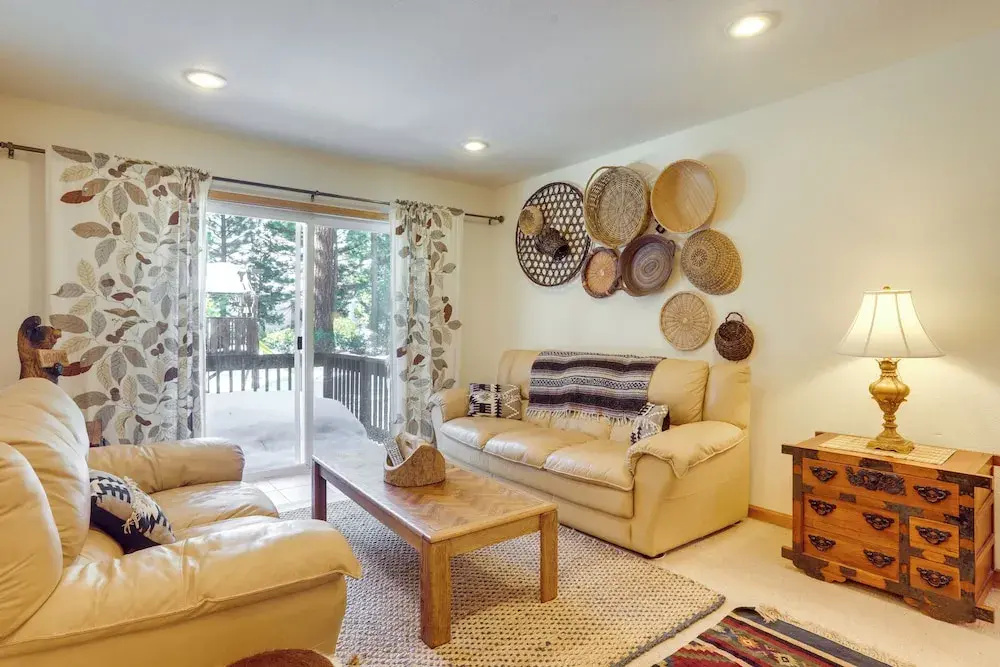 7 Mi to Northstar Resort: Tahoe Vista Family Cabin