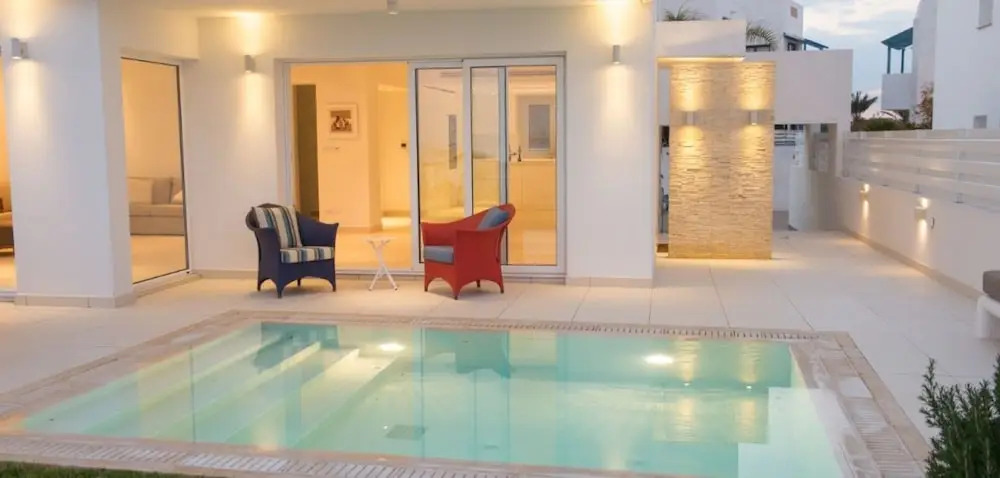 Villa Scarlet