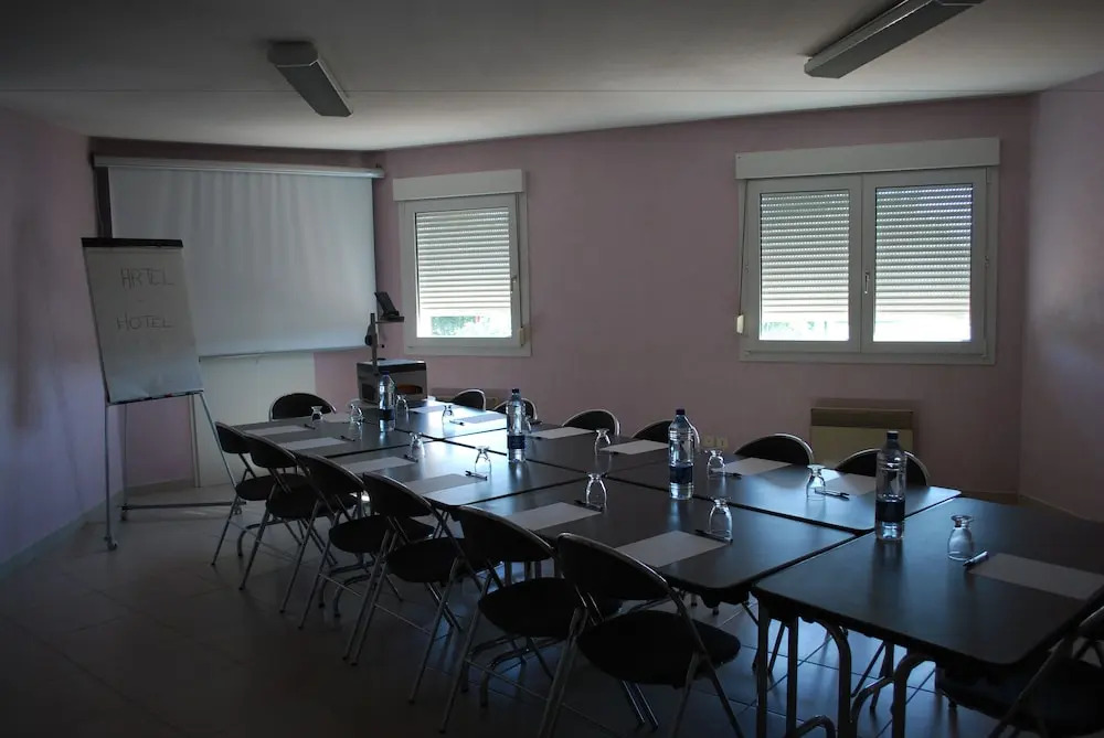 Artel Hotel