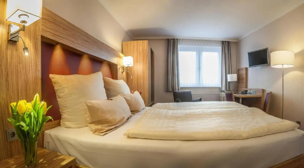 City Hotel