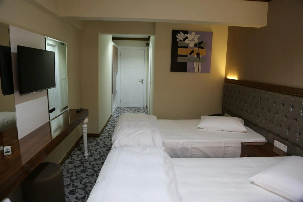 Grand Sera Hotel