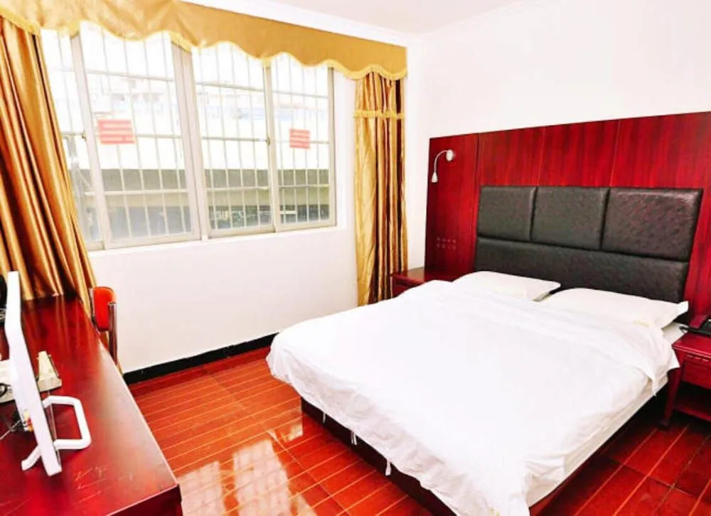Yimi Hotel Sanyuanli Metro Station