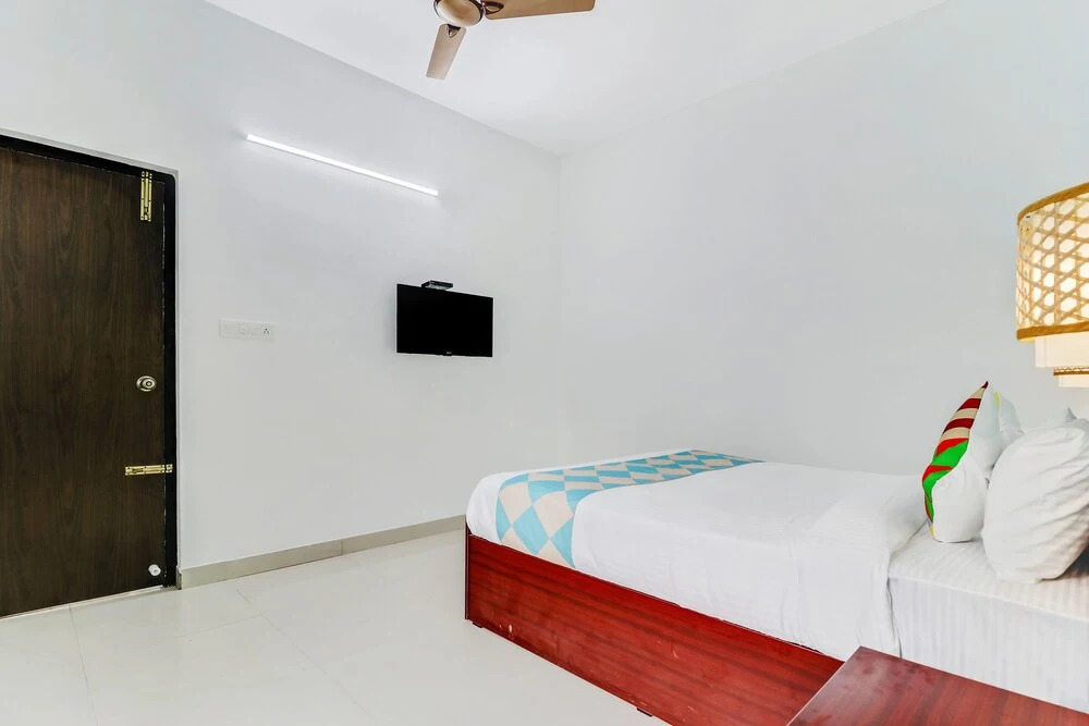 Oyo Home 39445 Cozy Stay Fortis Hospital