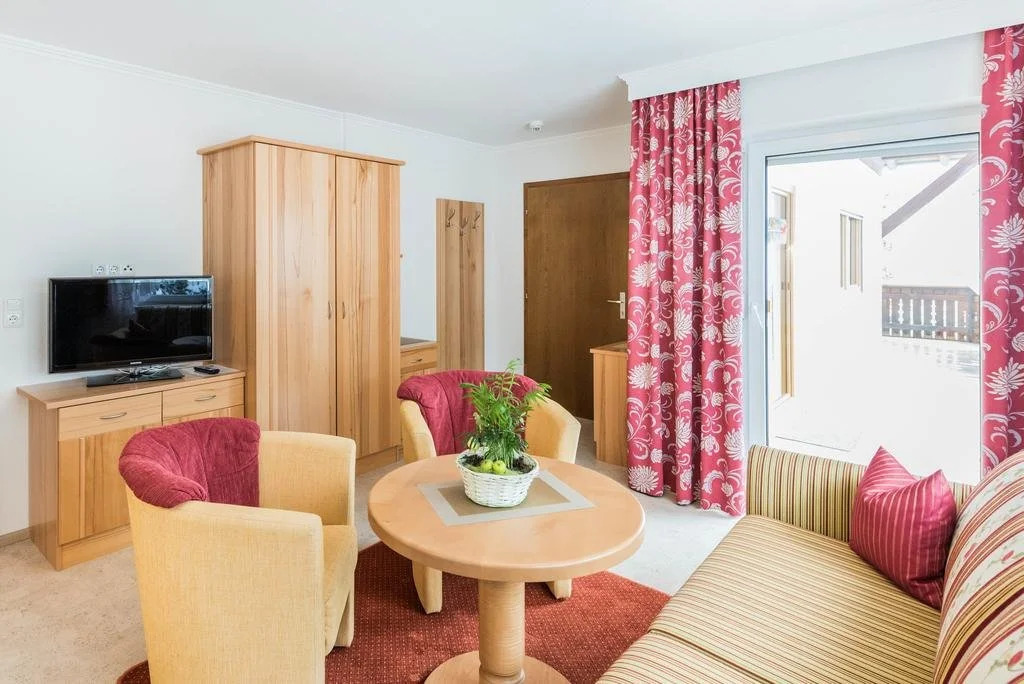 Hotel Garni Waldhof - Wohlfühlen am Lech