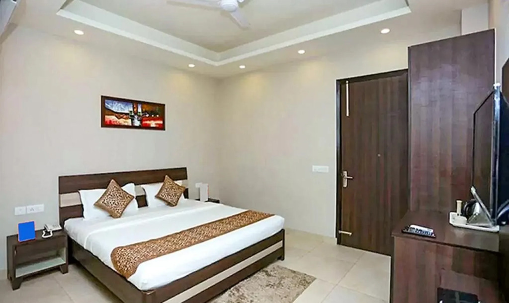 FabHotel Bliss Premium