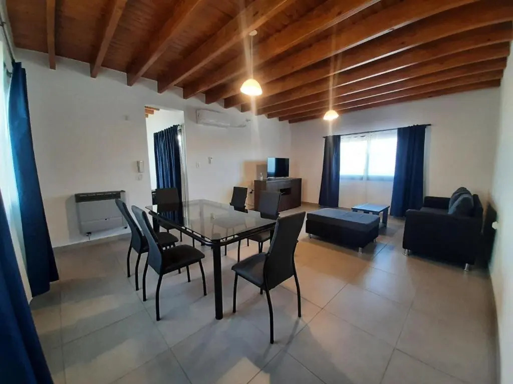 5 - Departamento 2 Dormitorios, Cochera - Mendoza Argentina