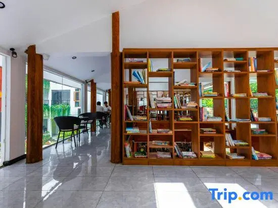 Lijiang Time · Linxi Senxi Snow Mountain Scenic Holiday Hotel
