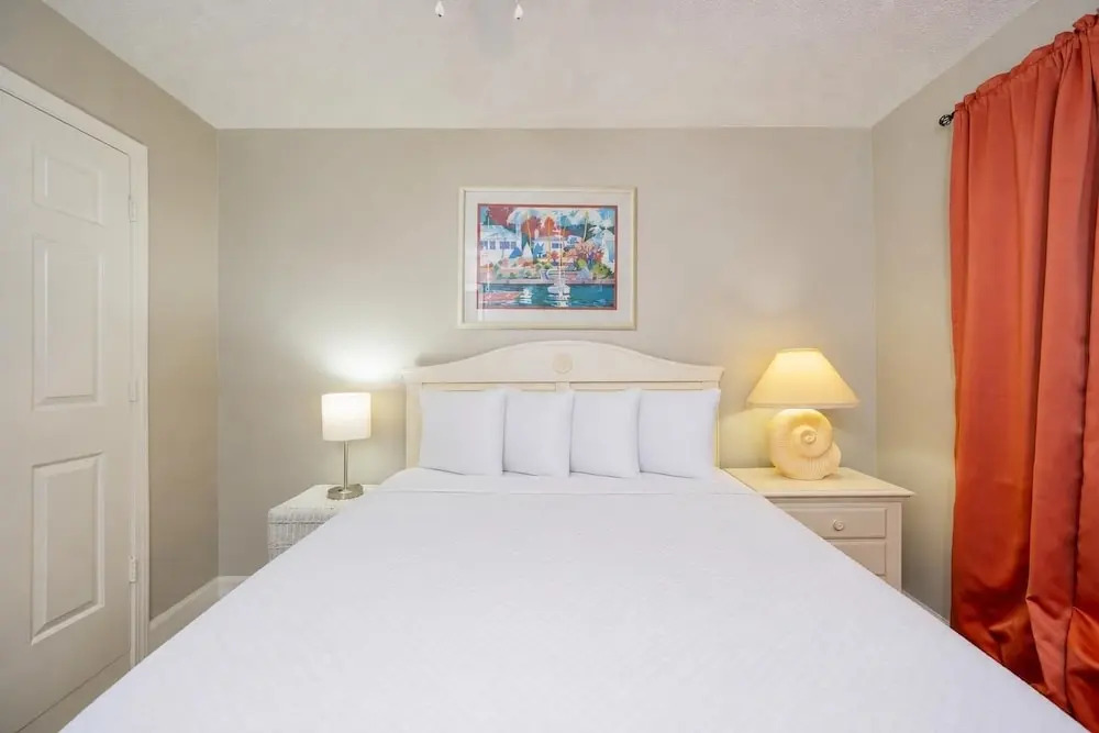 Tradewinds 706 2 Bedroom Condo
