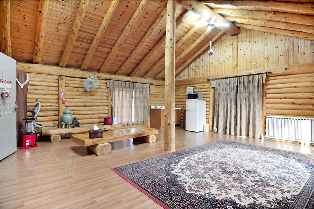 Seogwipo Log House Pension