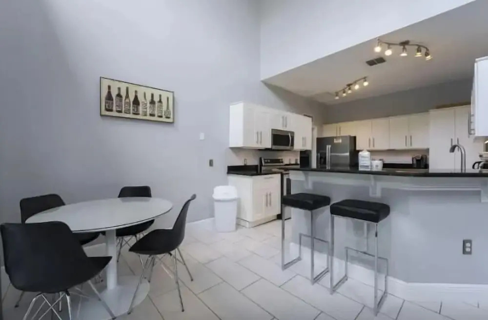 6Br Retreat W/ South Pool, Spa & Game Room Fun