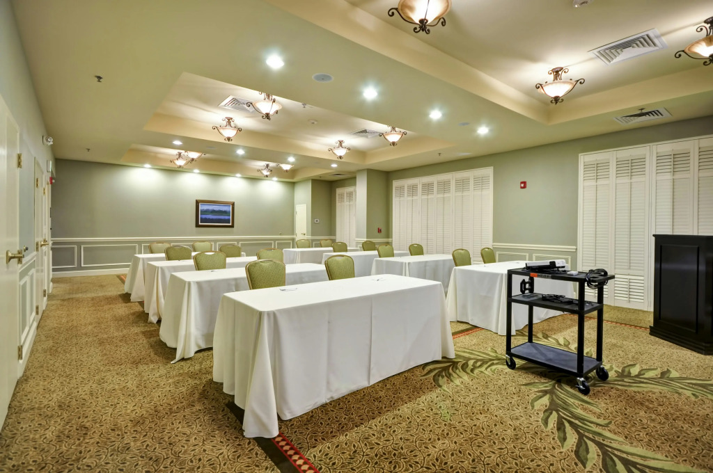 Hampton Inn & Suites North Charleston-University Boulevard
