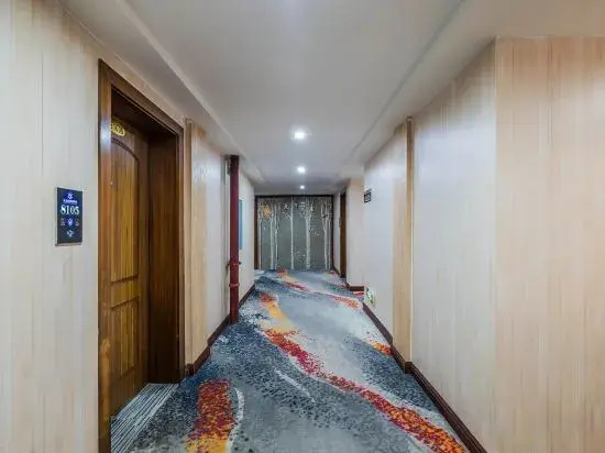 Fuyang Youyou Express Hotel (High-speed Railway Station)