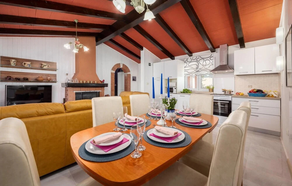 Gorgeous Home In Vizinada