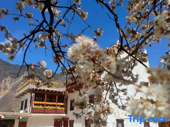 Danba Yunsu Mountain Homestay