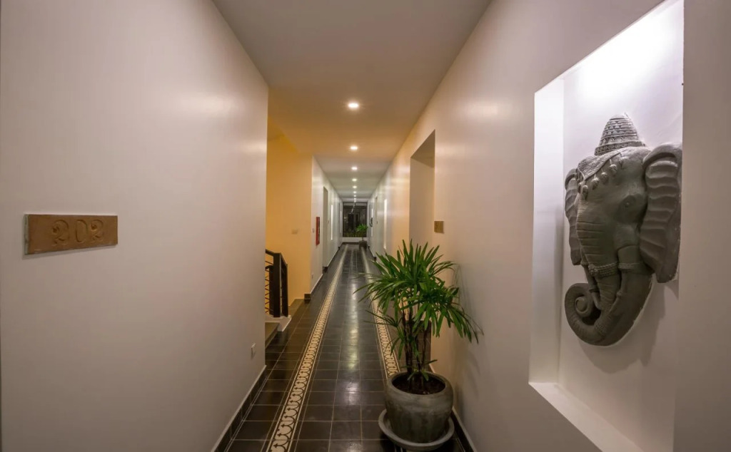 Silver Palms Residence