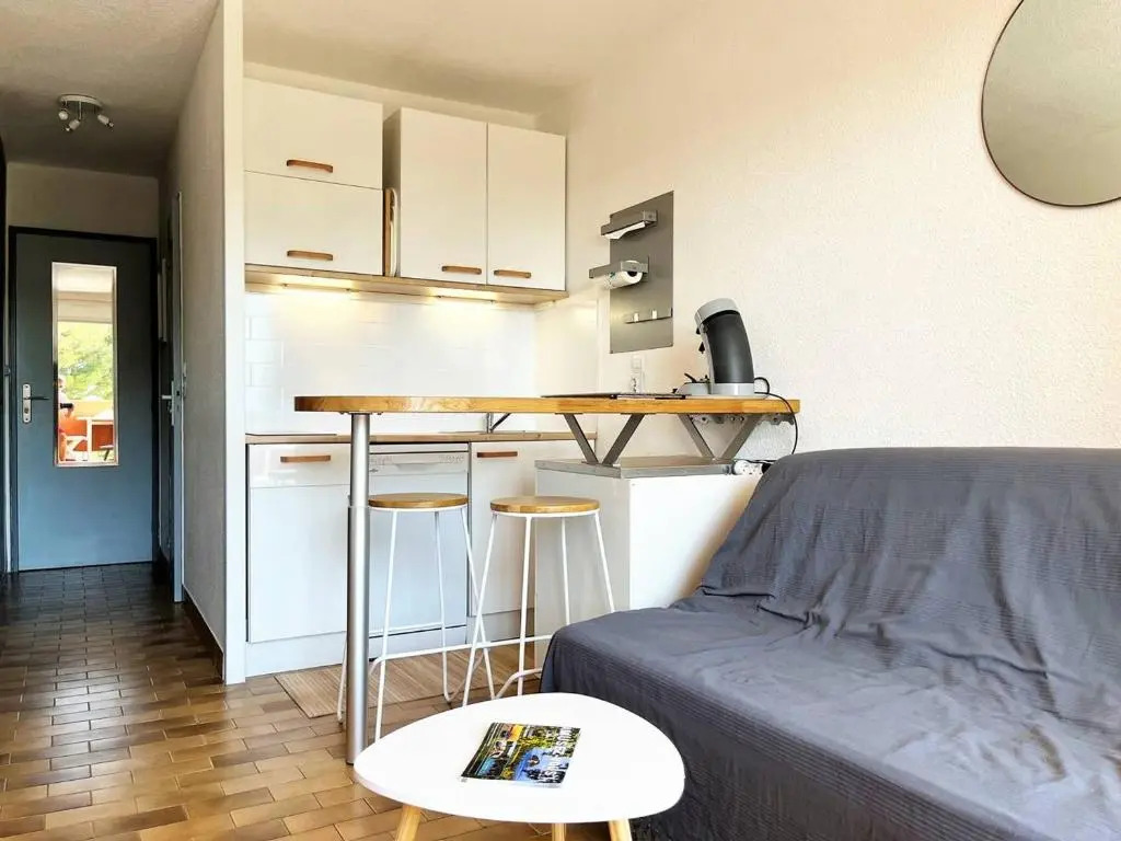 Appartement Bormes-les-Mimosas, 1 pièce, 2 personnes - FR-1-251-414