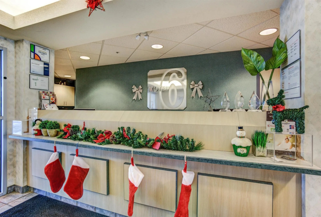Motel 6-Grande Prairie, AB