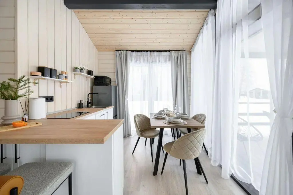 Дом Шелуха (Sheluha House) на улице Лесной