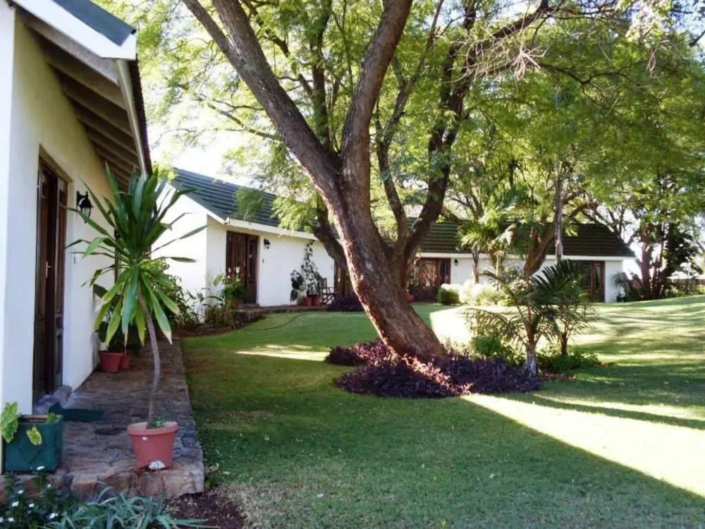 Musketeers Lodge