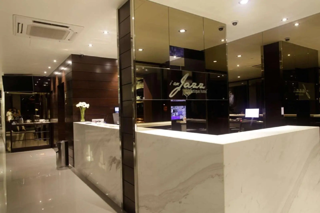 I am Jazz Hotel