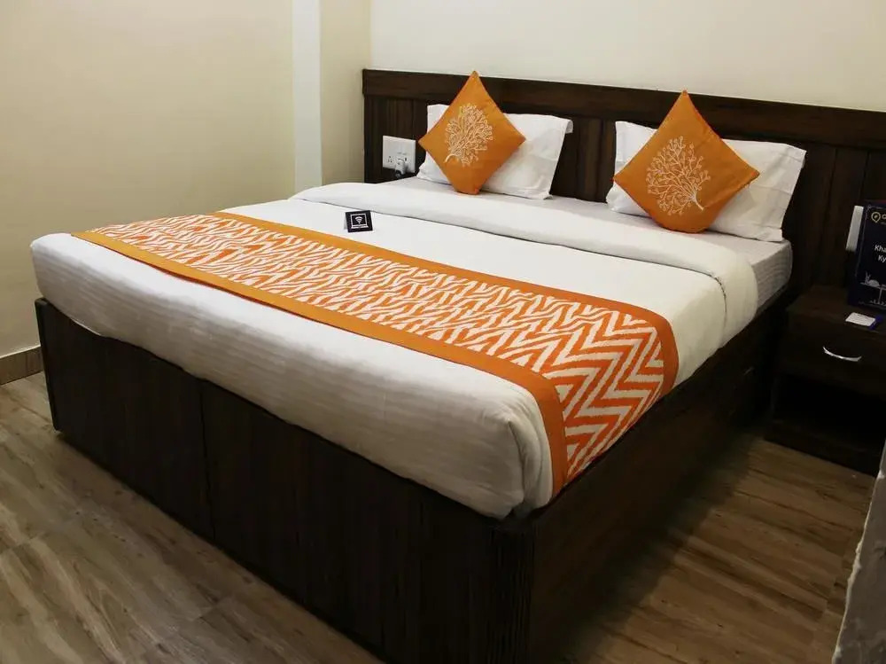 Oyo 2749 Hotel Vedas