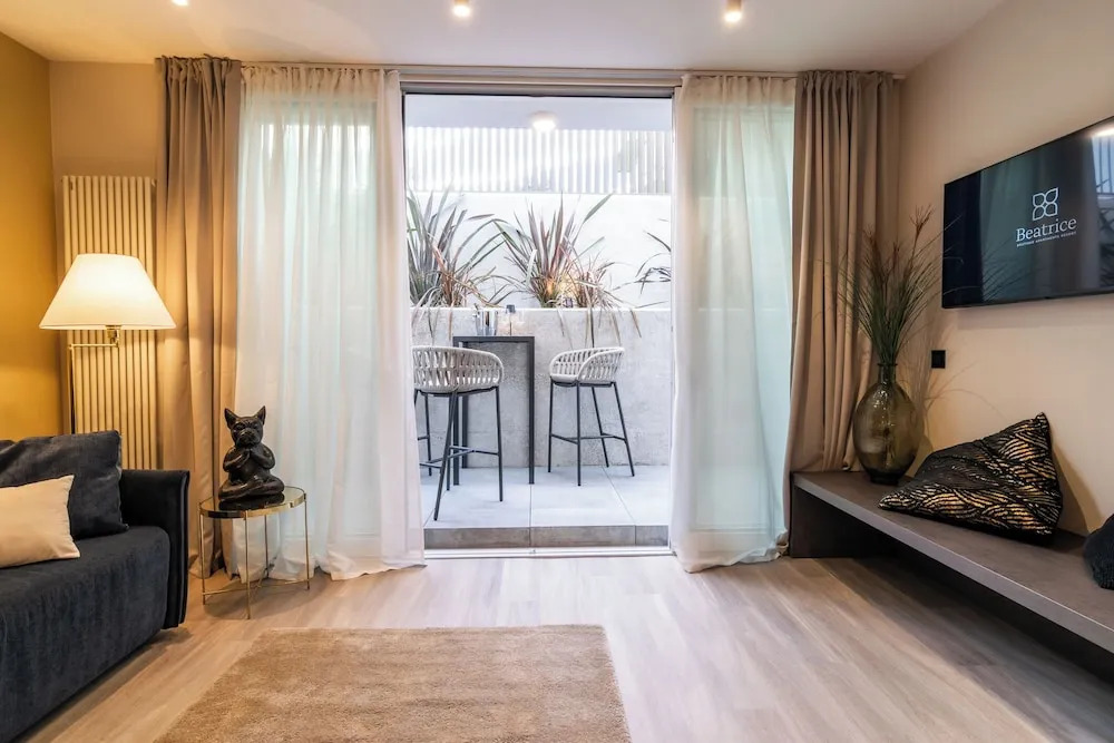 Resort Beatrice - Luxury Apartments - Pool & Sauna & Parking