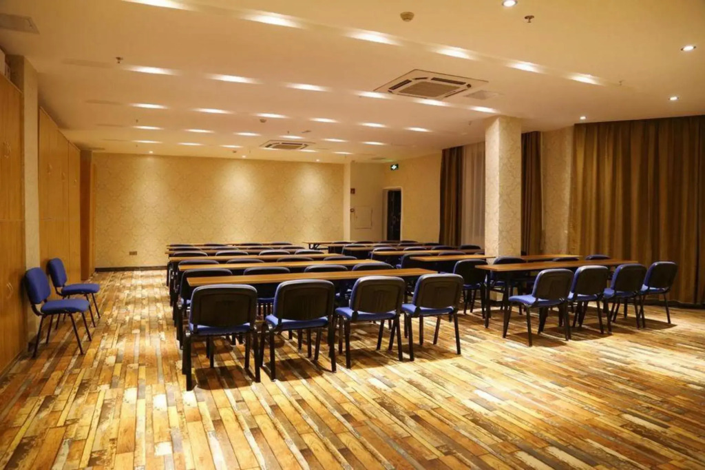 Mkday Hotel