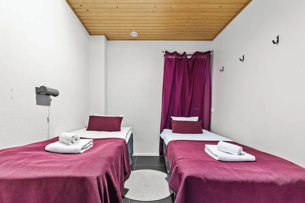 Nordic 3BR Apt next to Ski Slopes