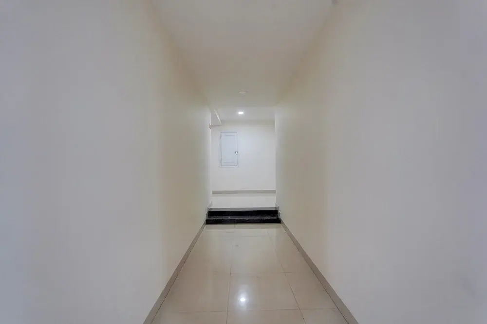 Poolside Retreat Near Sathyabama Chennai