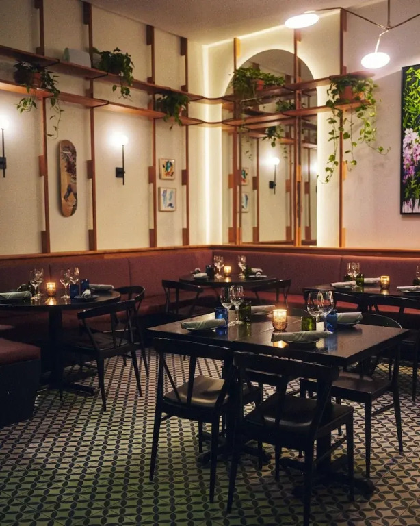 Copper Vine Wine Pub & Inn