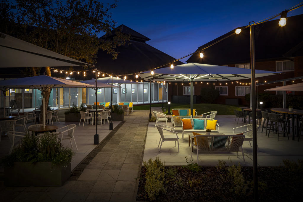 Holiday Inn Aylesbury by IHG