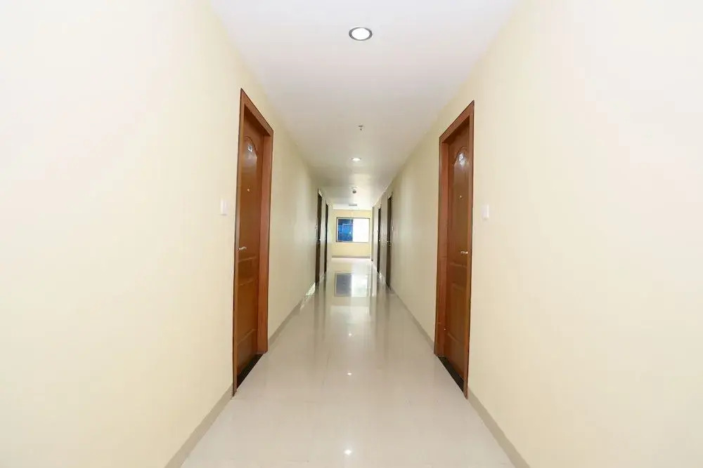 Oyo Flagship 41696 Hotel Tri-Star Regency
