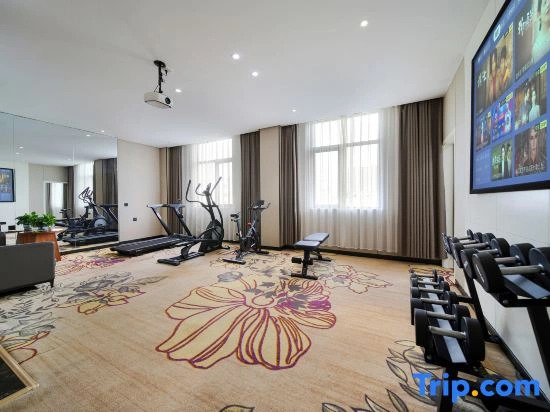 Elong R.YUN Hotel (Zhengzhou East Station Zhengdong Business Center)