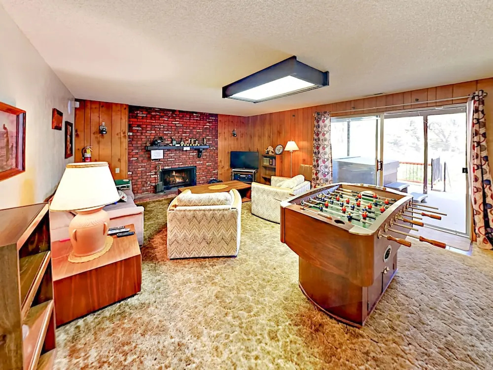 Blue Jay Chalet 2 Bedrooms 2 Bathrooms Home