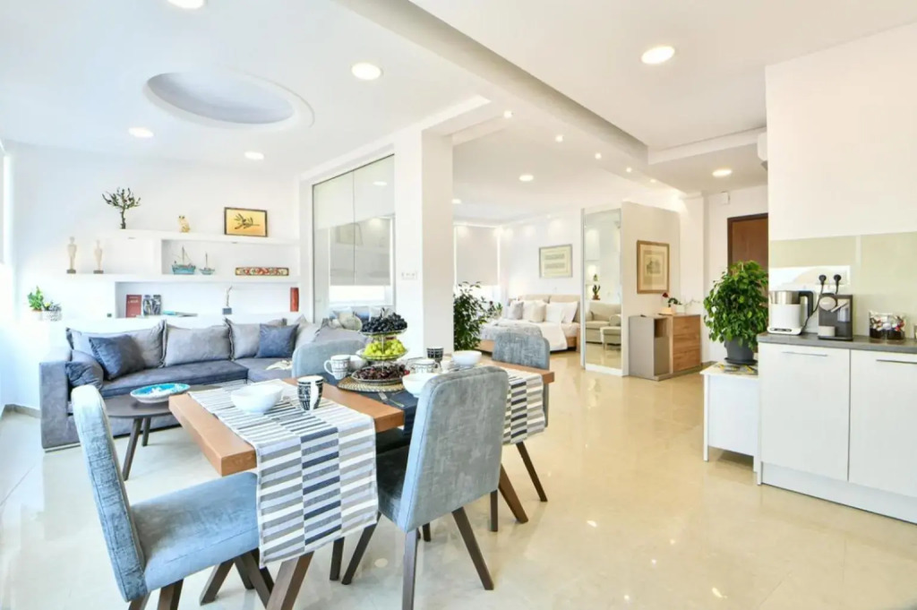 Aeolis Suites