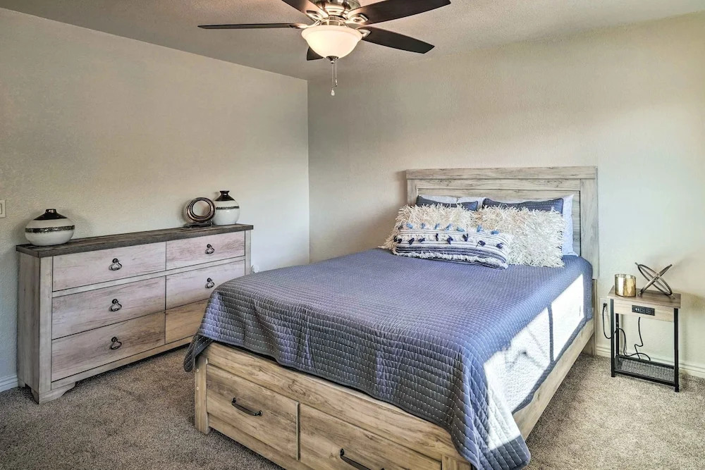 5 Mi to Marina: Lake Havasu City Home w/ Pool