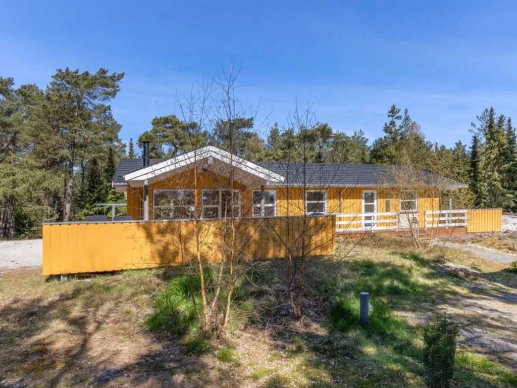 Holiday Home Arndis - 600m from the sea by Interhome