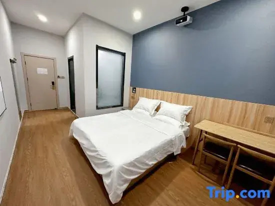 Taiyuan Wangyi Audio-Visual Hotel (Duocaicheng)