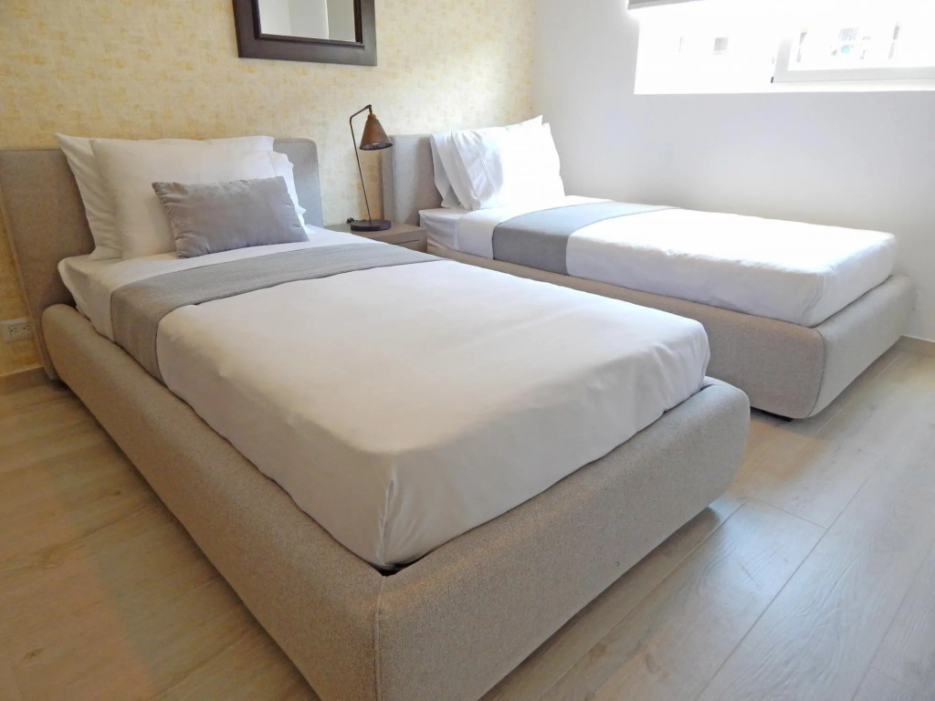 Ocean views apartment with private beach in Playa
