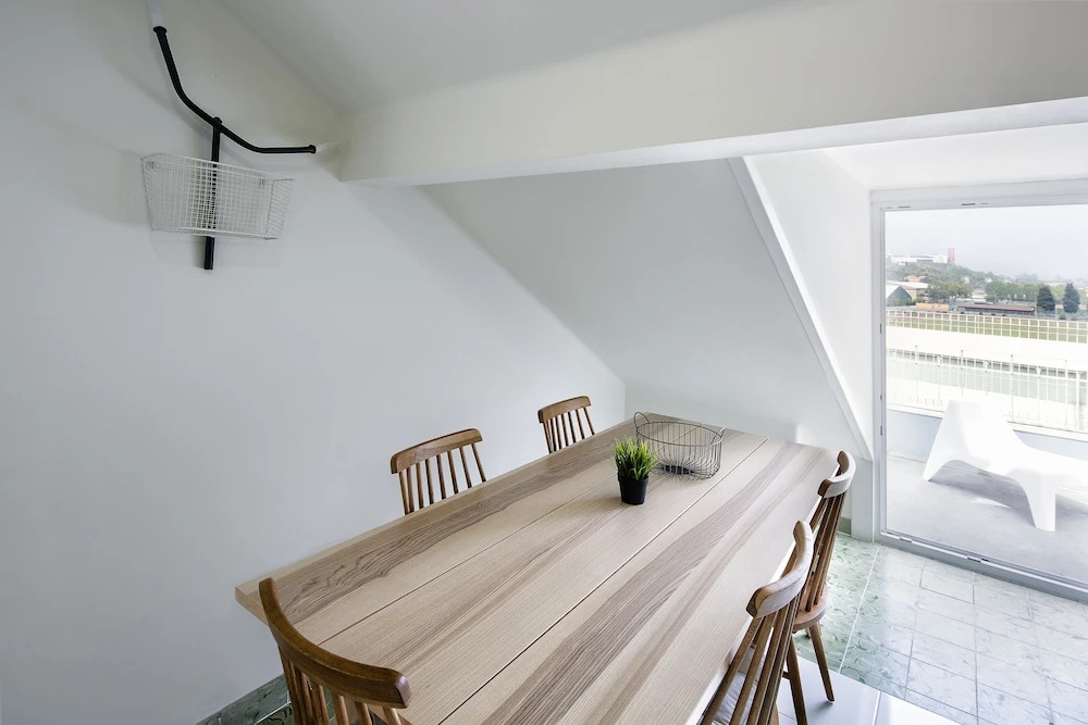 JR Studios & Suites I Rius I