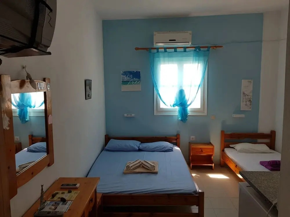 Aegean Studios Perissa