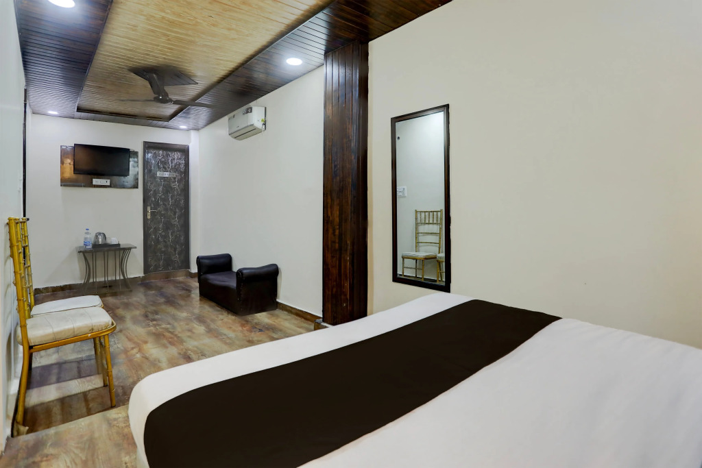 HOTEL O SHIPRAJ INN