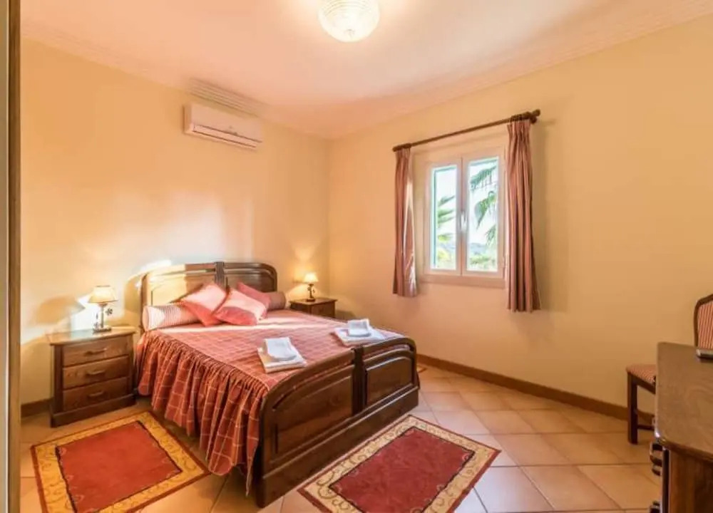 Villa - 4 Bedrooms with Pool and WiFi - 102546