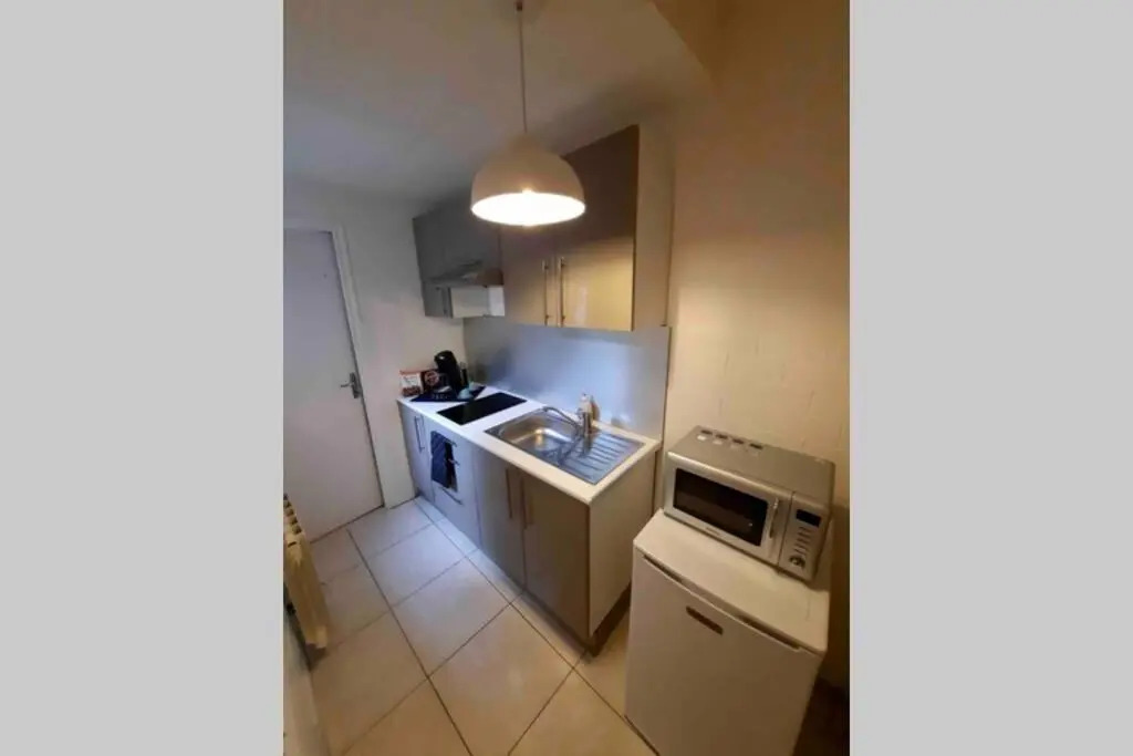 Grand studio confort avec extérieur
