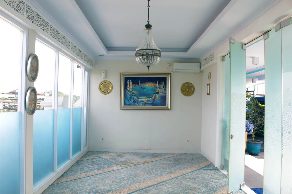 Noor Hotel