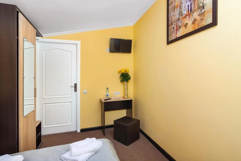 Orange Hotel