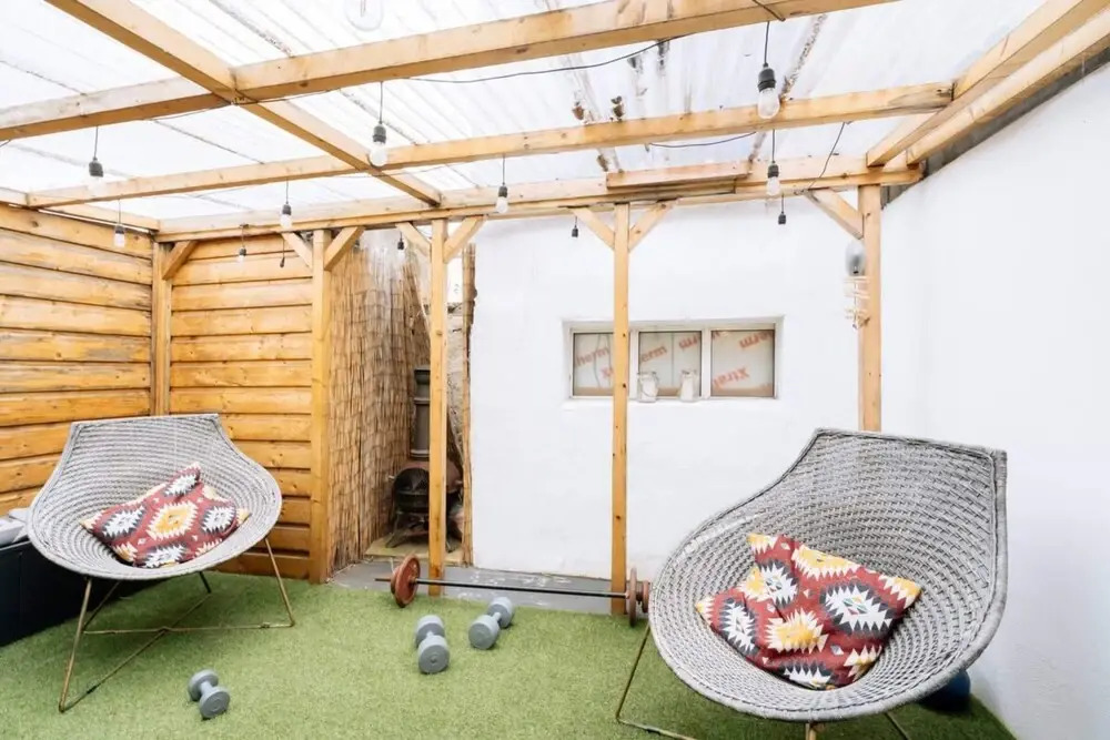 Stunning 3 Bedroom House in Dublin With Courtyard