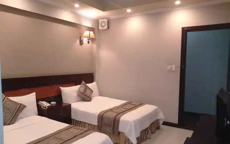 Holiday Hotel
